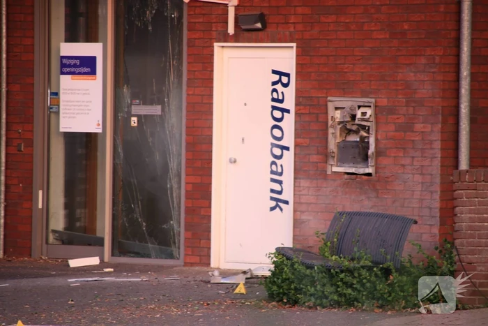 Plofkraak op pinautomaat van Rabobank