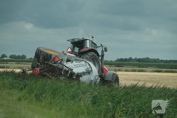 Giertank kantelt in weiland