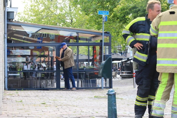 Bewoner blust zelf vlam in de pan