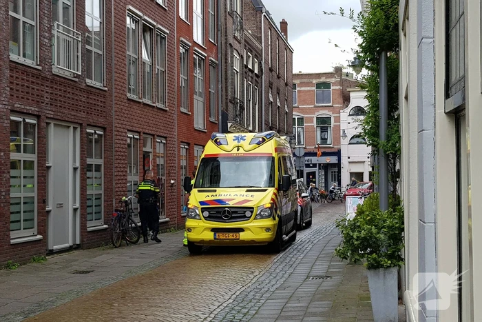 Gewonde bij mogelijke steekpartij