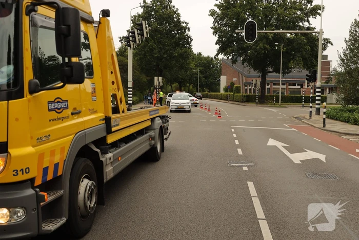 Snorscootster over de kop geslagen na aanrijding