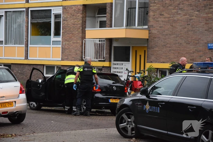 Wijk afgesloten voor man met vuurwapen