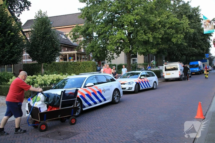Personen vermist bij flinke brand in pand Leger des Heils