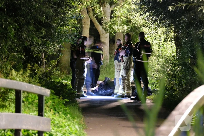 Man gewond na val in water