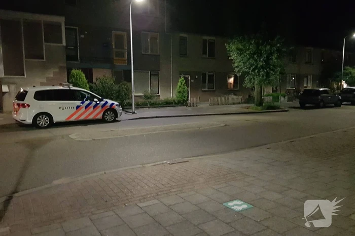 Zes mannen gevlucht na woningoverval