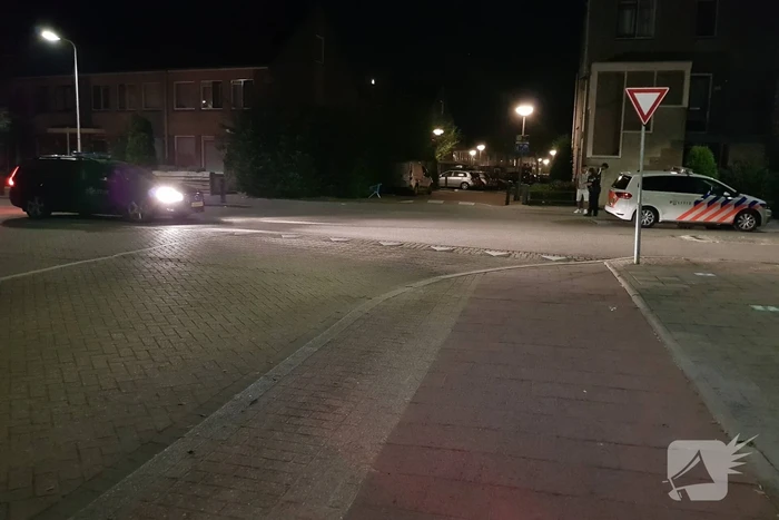 Zes mannen gevlucht na woningoverval