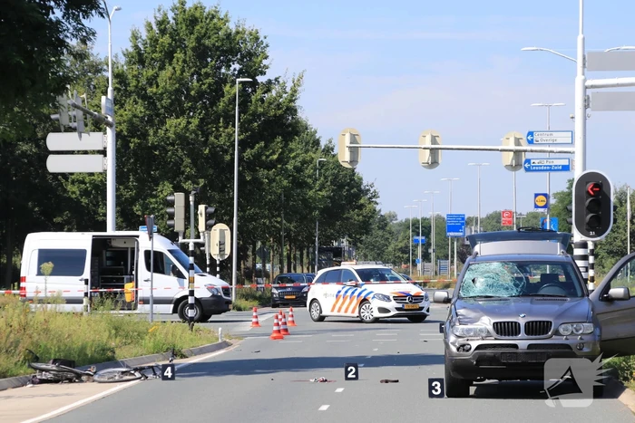 E-bikester overleden na zwaar ongeval op kruising