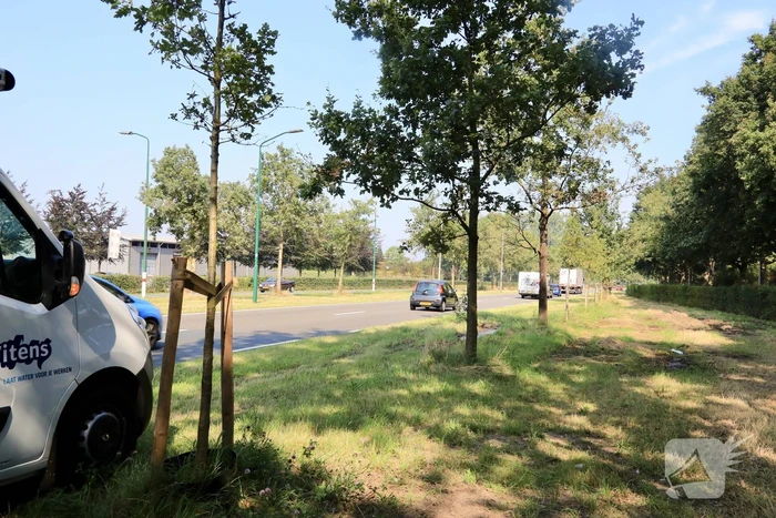 Leidingbreuk langs provinciale weg