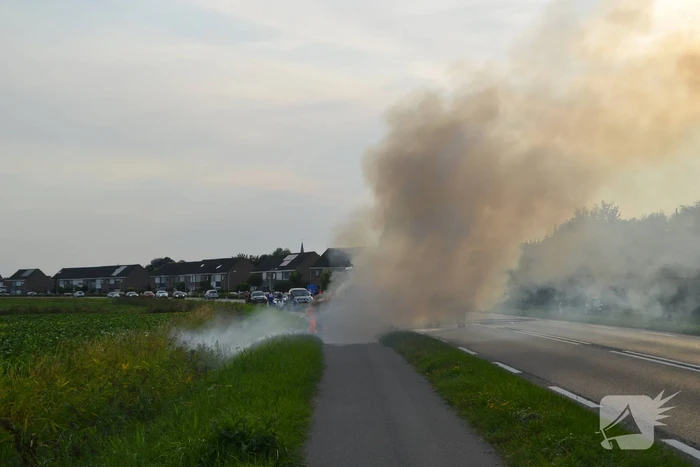 Personenauto verwoest na brand