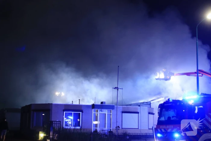 Zeer grote uitslaande brand