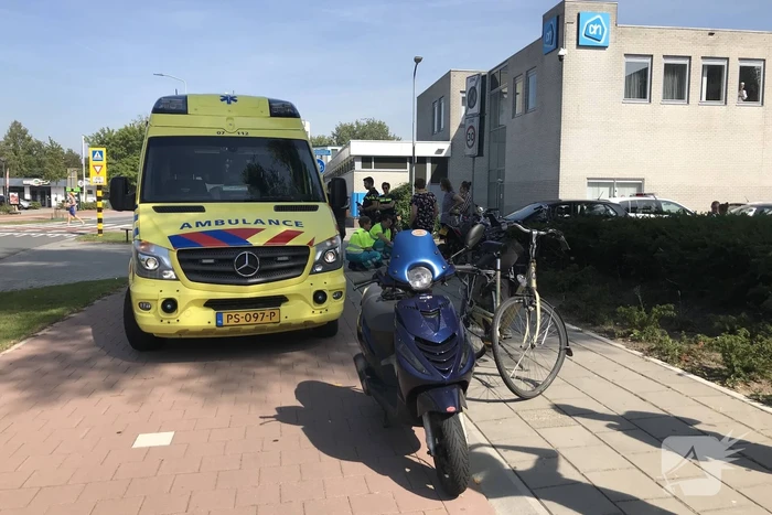 Fietser aangereden door scooter