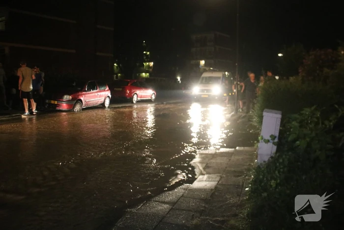 Straat blank door leidingbreuk
