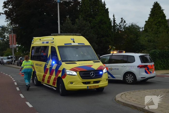 Scooterrijder gewond na aanrijding met auto