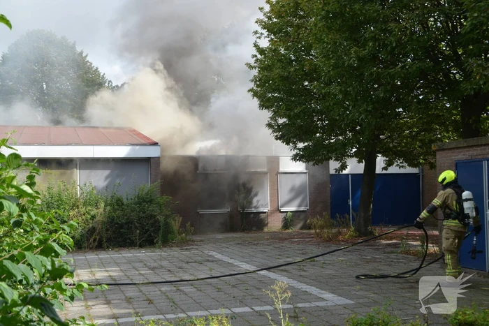 Getuigen gezocht van in brand gestoken leegstaande school