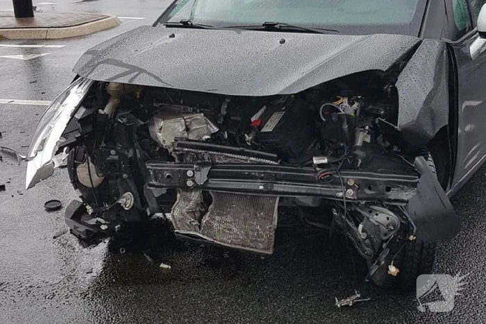 Rijstroken afgesloten door frontale aanrijding
