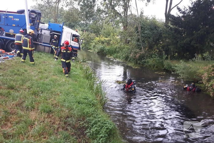 Zeer ernstig ongeval tussen twee vrachtwagens en meerdere voertuigen