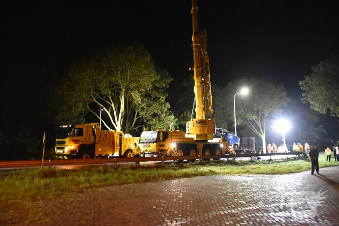 Zeer ernstig ongeval tussen twee vrachtwagens en meerdere voertuigen