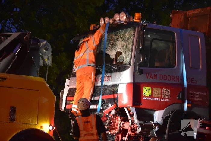 Zeer ernstig ongeval tussen twee vrachtwagens en meerdere voertuigen
