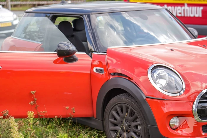 Kettingbotsing met lesauto