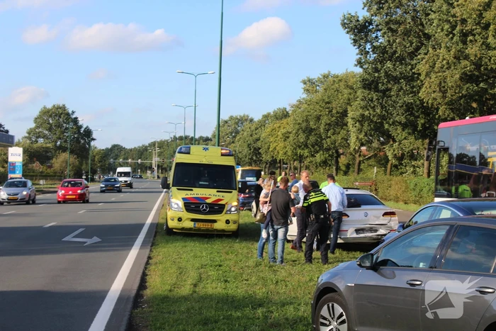 Flinke schade na ongeval tussen meerdere voertuigen