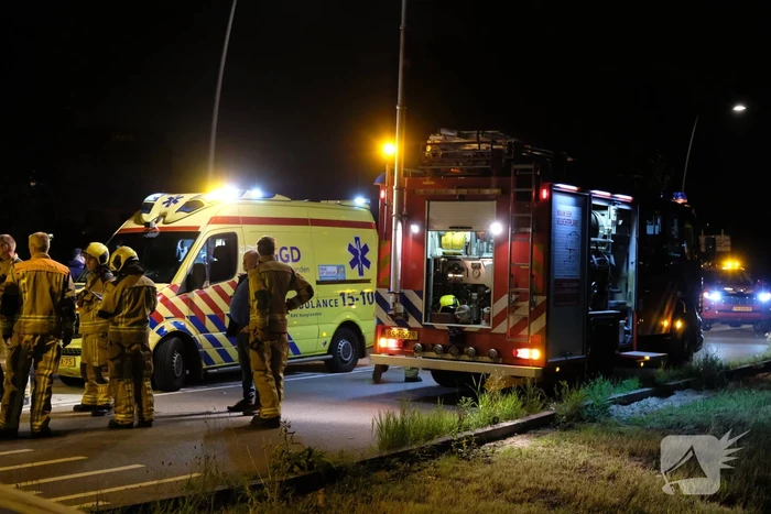 Kop-staart aanrijding op rotonde