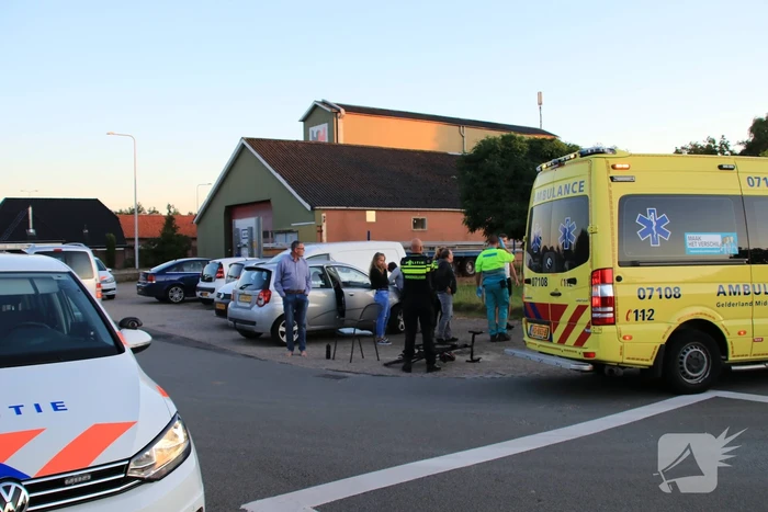 Wielrenner aangereden op kruising