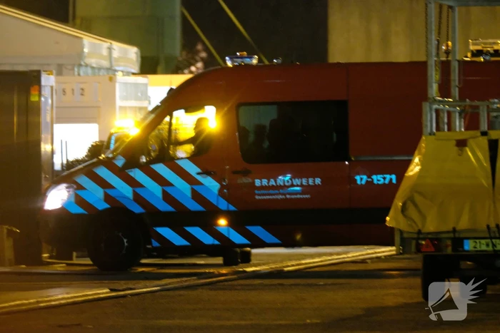 Persoon zwaargewond na val in tank van schip