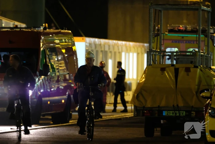 Persoon zwaargewond na val in tank van schip