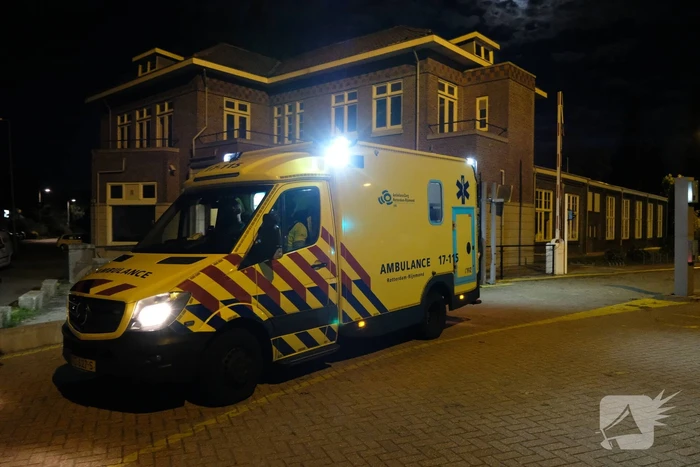 Persoon zwaargewond na val in tank van schip