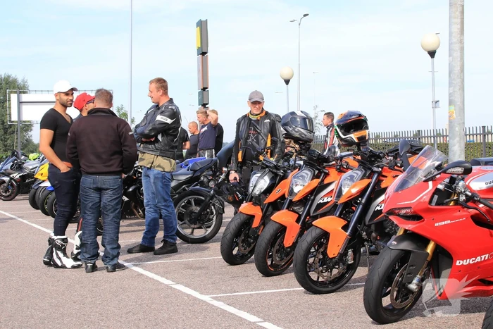 Motormeeting 'Wie rijdt?' druk bezocht