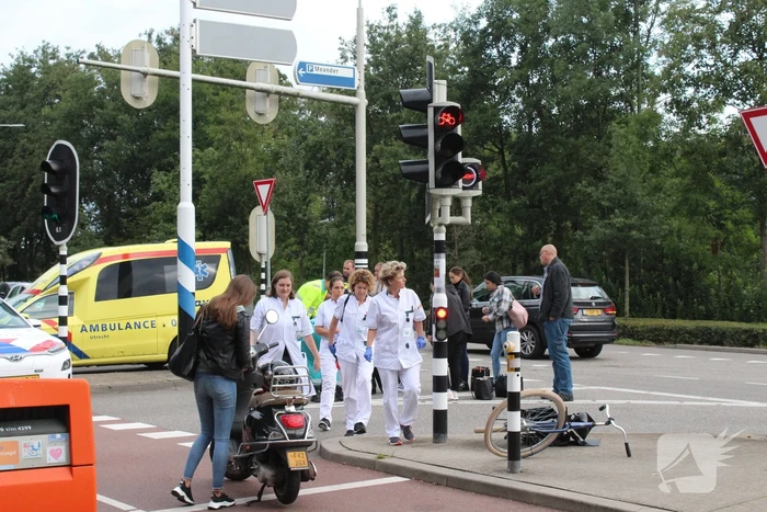 Fietster gewond na aanrijding voor Meander MC