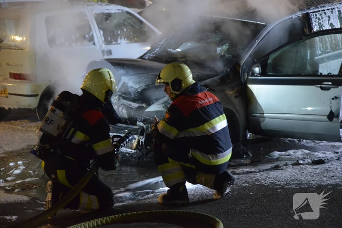 Auto verwoest door brand