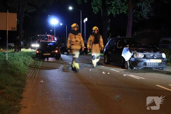 Meerdere gewonden bij aanrijding met drie auto's