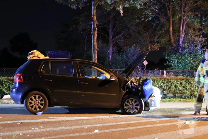 Meerdere gewonden bij aanrijding met drie auto's