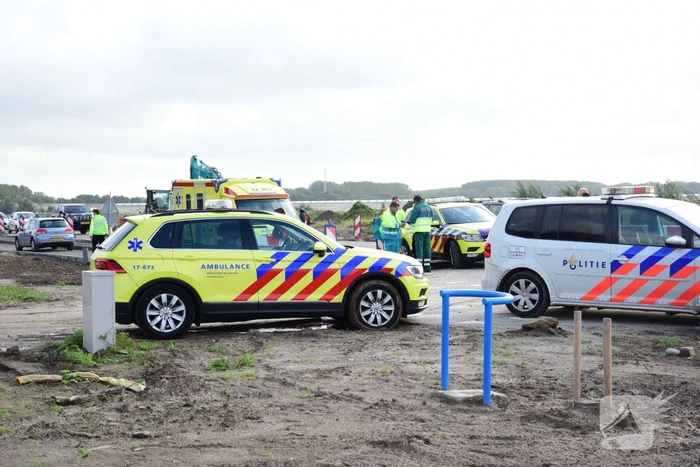 Uitslaande brand in loods aan de Rijsoord