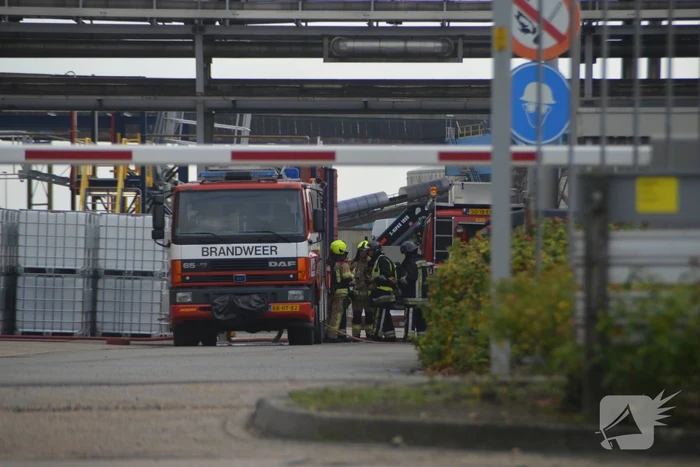 Lekkage ontstaan in een vat gevaarlijke stoffen bij ICL-IP