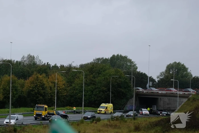Wederom auto tegen de vangrail