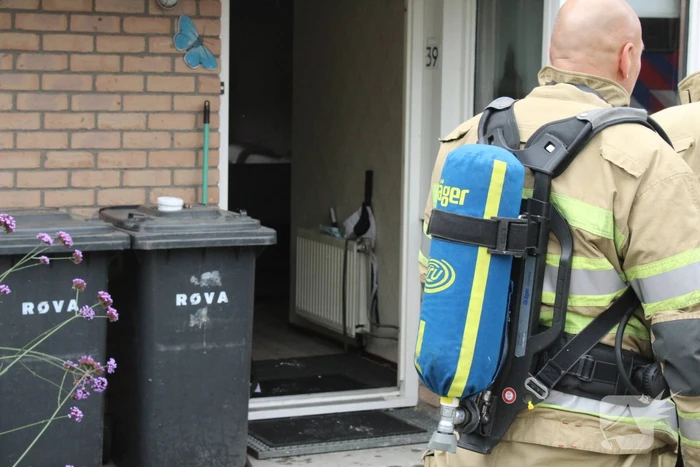 Woning Zielhorst vol rook na brand in trapkast