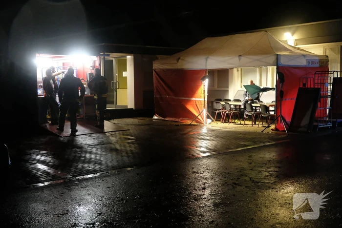 Zeer grote brand in meerdere loodsen