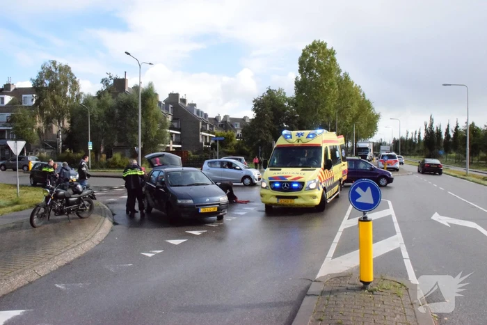 Fietser ernstig gewond na ongeval met auto