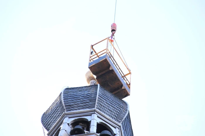 Barneveldse haan van Oude Kerktoren gehaald