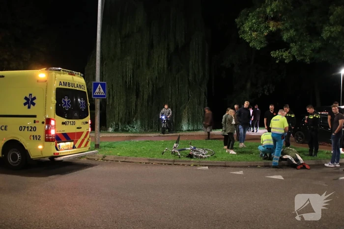 Fietser aangereden door personenauto