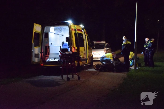Scooterijder zwaargewond na eenzijdig ongeval