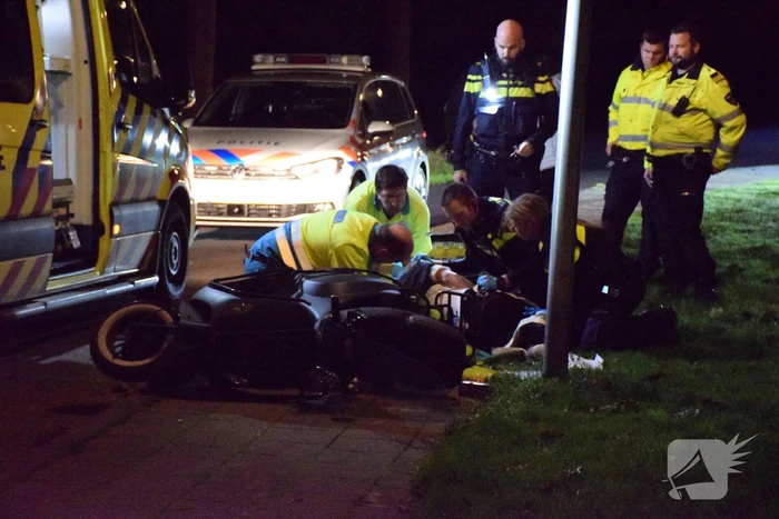 Scooterijder zwaargewond na eenzijdig ongeval