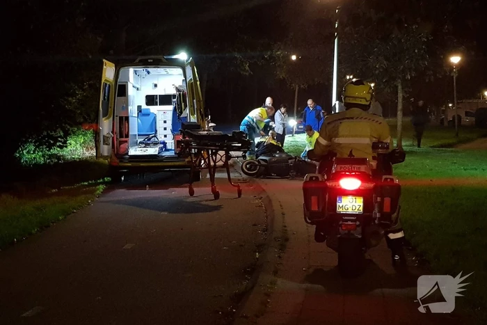 Scooterijder zwaargewond na eenzijdig ongeval