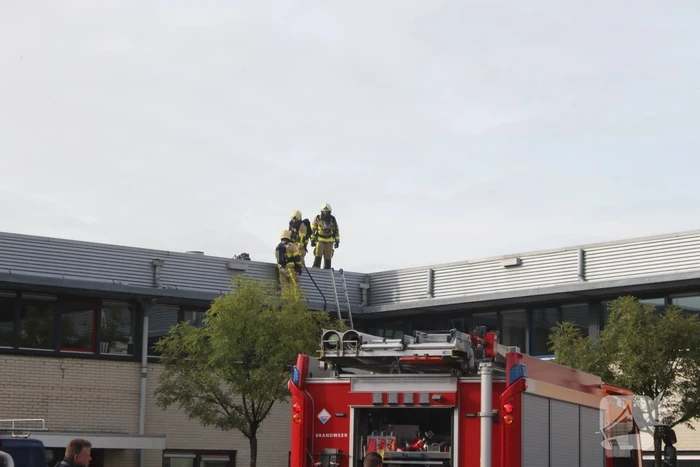 Brand op dak bedrijfspand tijdens werkzaamheden