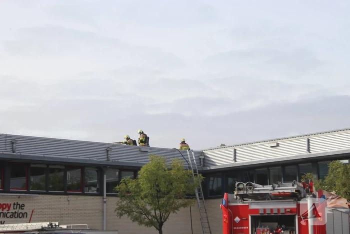 Brand op dak bedrijfspand tijdens werkzaamheden