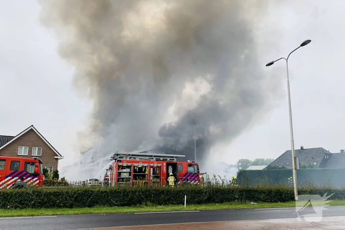 Grote brand in loods