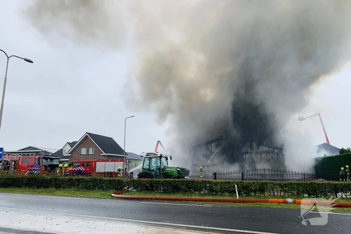 Grote brand in loods