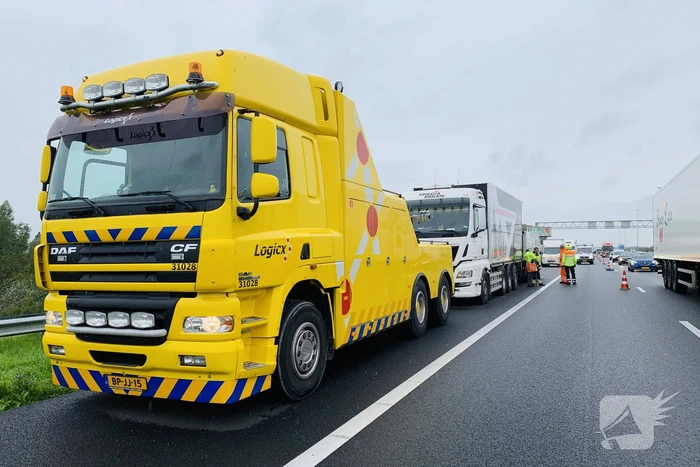 Lange files na klapband vrachtwagen